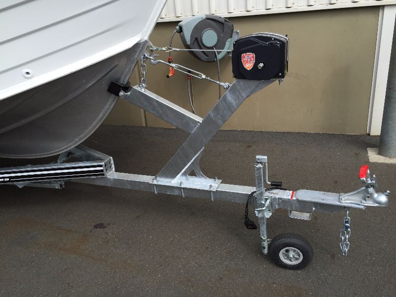DMW Premier 585 & 585T Boat Trailer