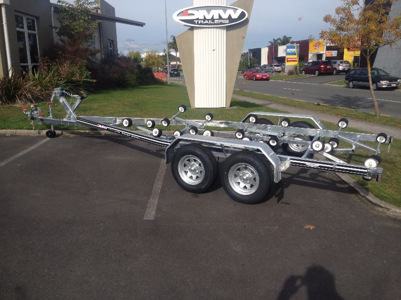 DMW Premier 600 & 600T Boat Trailer