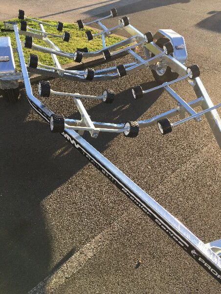 DMW Premier 585 & 585T Boat Trailer