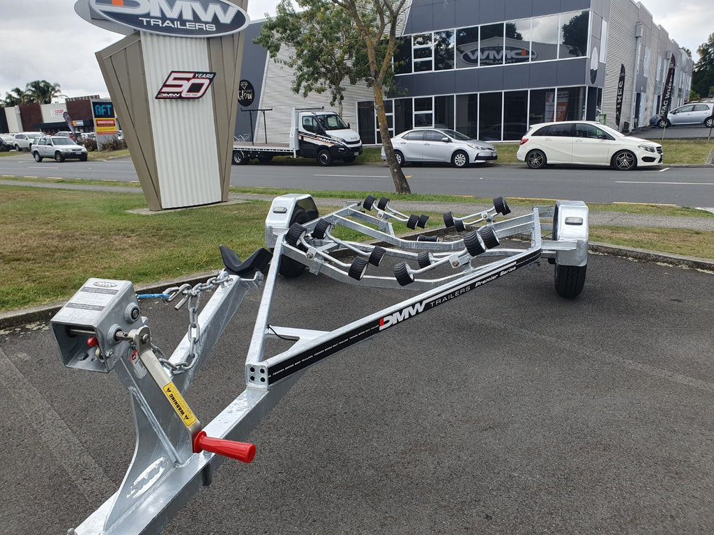 DMW Premier 475 & 475T Boat Trailer