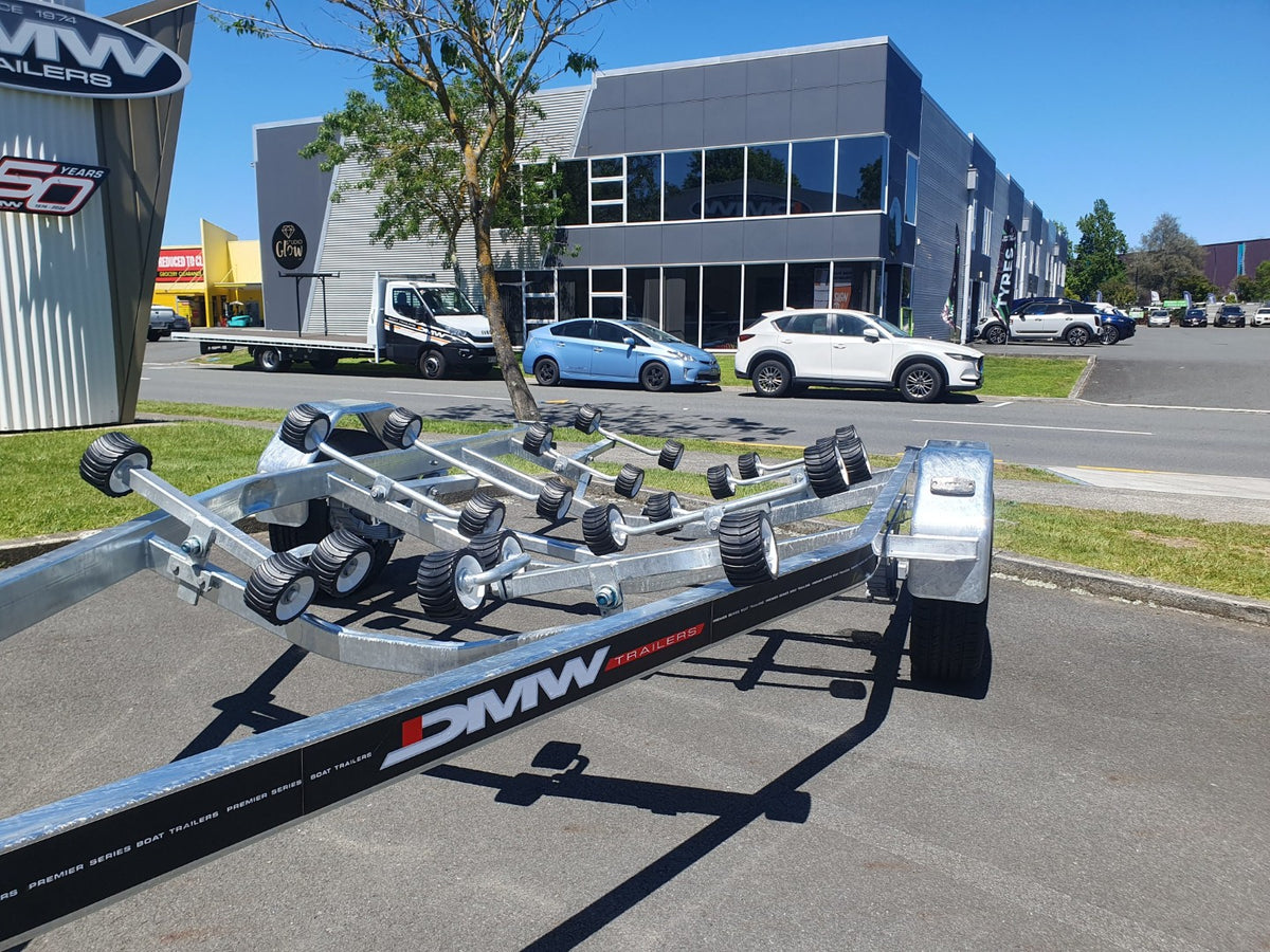 DMW Premier 550 & 550T Boat Trailer