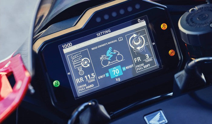cbr1000rr-r-sp-product-page-desktop-feature-tiles-img2-1780x1040-01.jpg