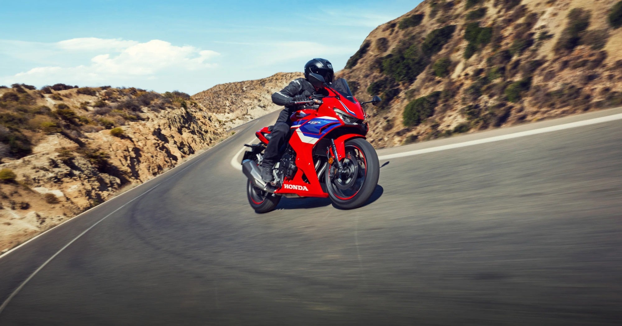 cbr500r-e-clutch-product-page-header-desktop-3200-x-1680.webp