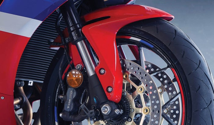 cbr600rr-product-page-desktop-feature-tiles-img1-1780x1040-01.jpg