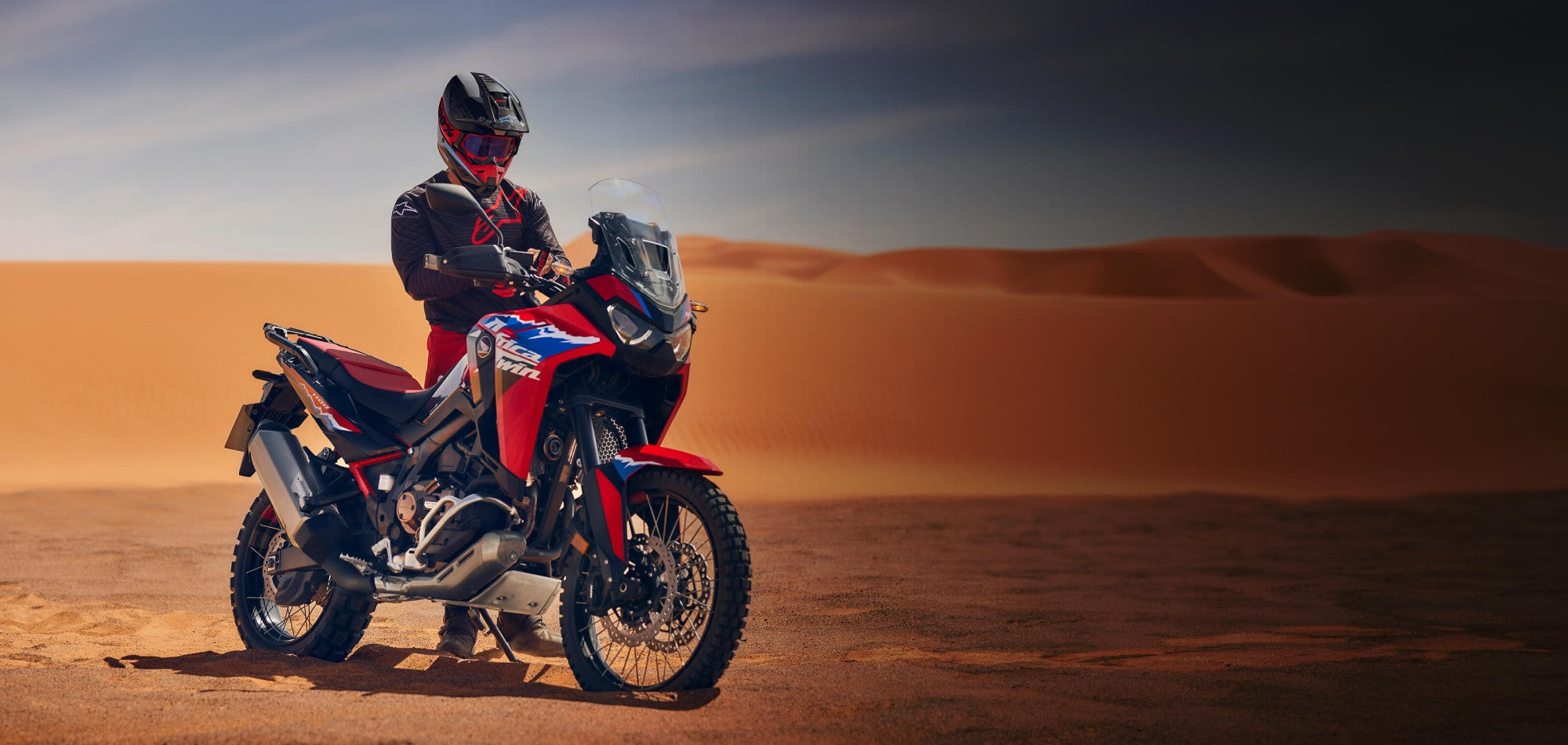crf1100africatwin-dct-product-page-content-banner-desktop-img1-3200x1520-v2.jpg