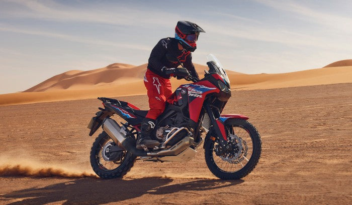 crf1100africatwin-dct-product-page-desktop-feature-tiles-img1-1780x1040-01.jpg