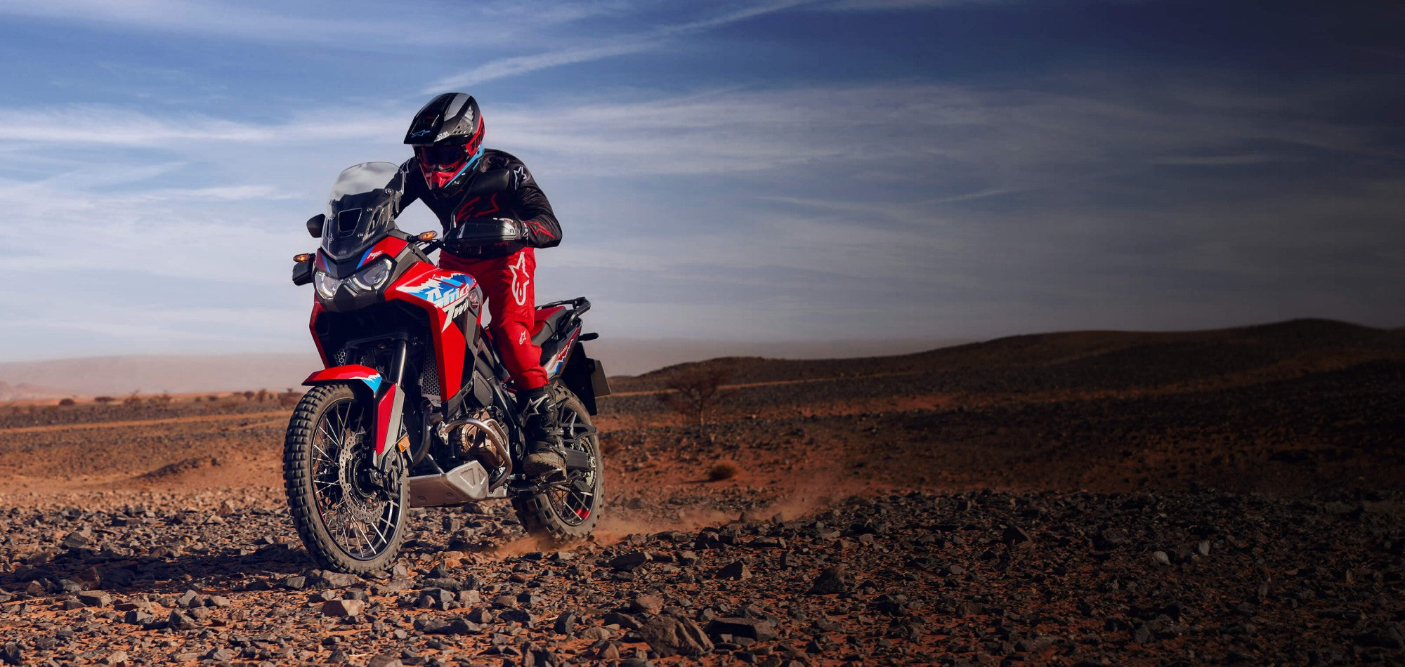crf1100africatwin-man-product-page-content-banner-desktop-img1-3200x1520-v3.jpg