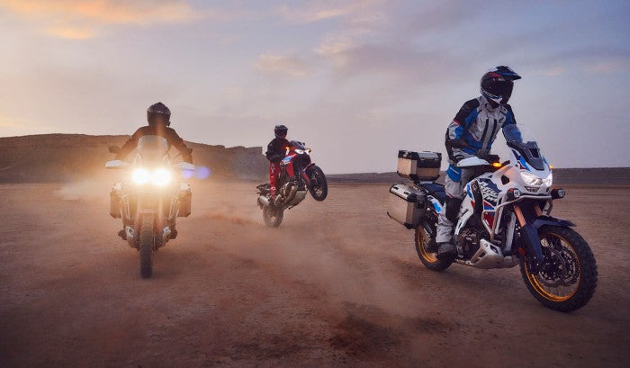 crf1100l-africa-twin-adventure-sports-product-page-desktop-feature-tiles-img3-1780x1040.jpg