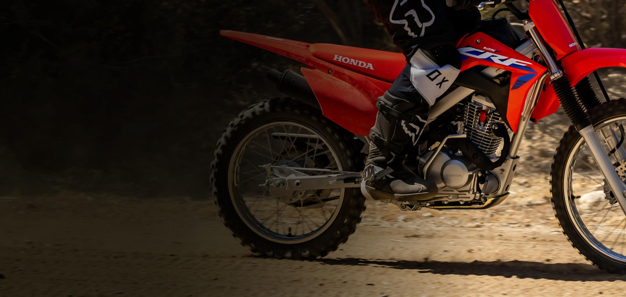 crf125f-product-page-content-banner-desktop-img1-3200x1520-v2.jpg