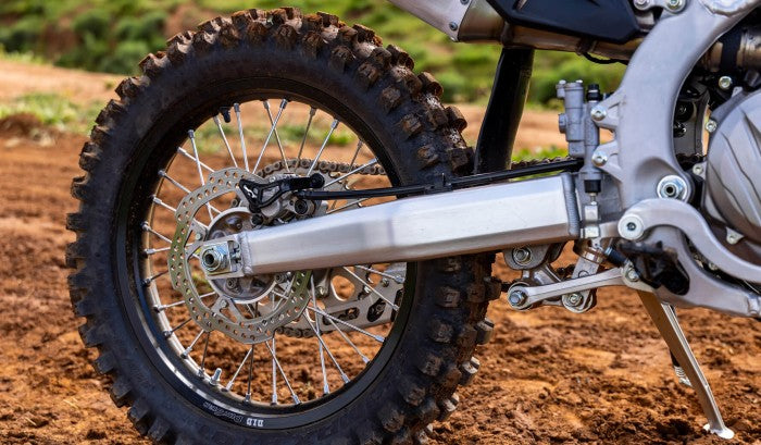 crf450rx-product-page-desktop-feature-tiles-img2-1780x1040.jpg