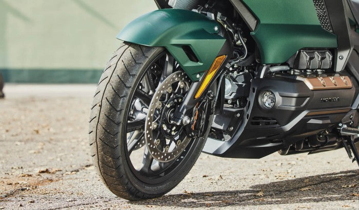 goldwing-bagger-product-page-desktop-feature-tiles-img1-1780x1040-01.jpg