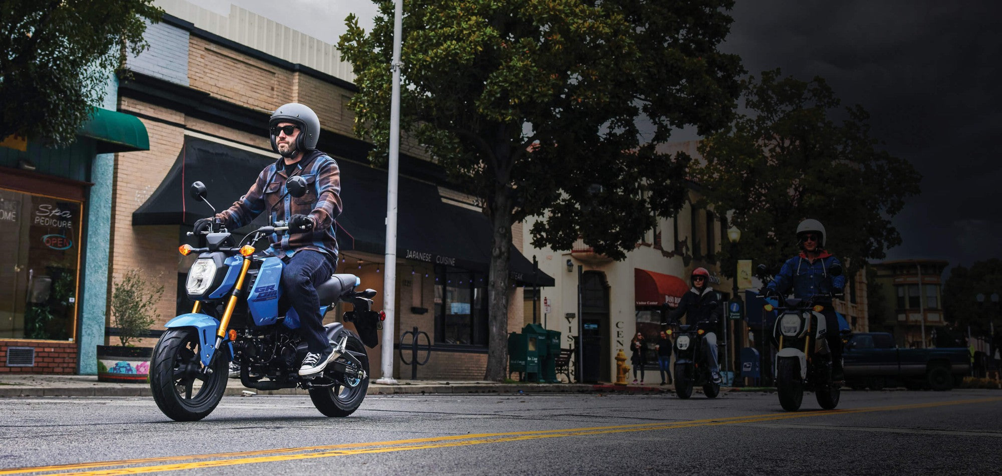 msx125grom-product-page-content-banner-desktop-img1-3200x1520-01.jpg